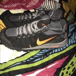 Men’s size 11 Nike acg sneakers